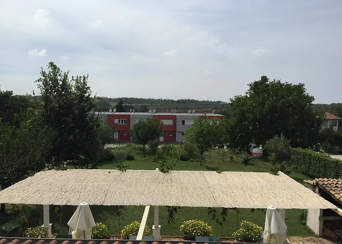 Vera Oda ve Kahvaltı 3*