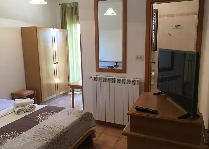 Vera Oda ve Kahvaltı 3*