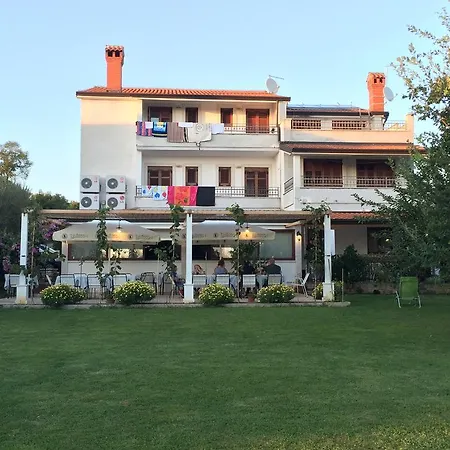 Vera Bed and Breakfast Valizza